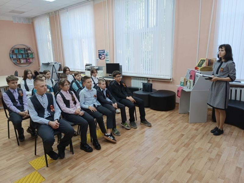 Зарайским школьникам рассказали о жизни и творчестве Юлии Друниной.