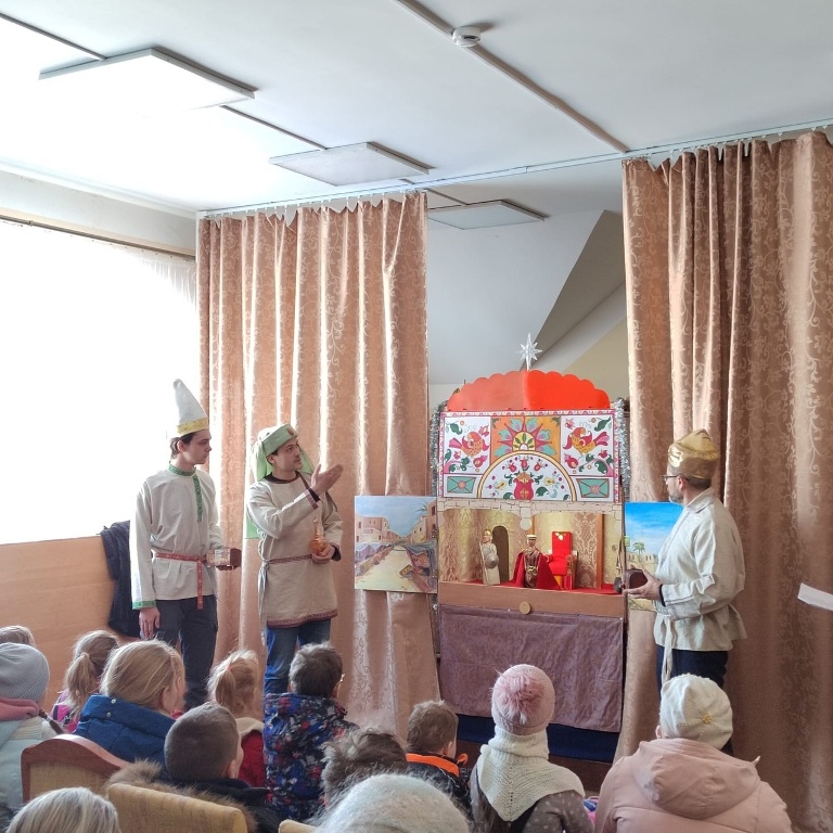 Православный выходной: зарайские школьники отправились в д. Рожново по приглашению священника
