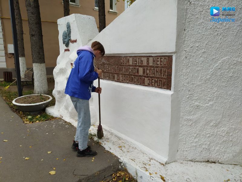 Волонтёры Победы г.о. Зарайск привели в порядок «Памятник летчикам, героям Советского Союза Борису Туржанскому и Примо Джибелли».