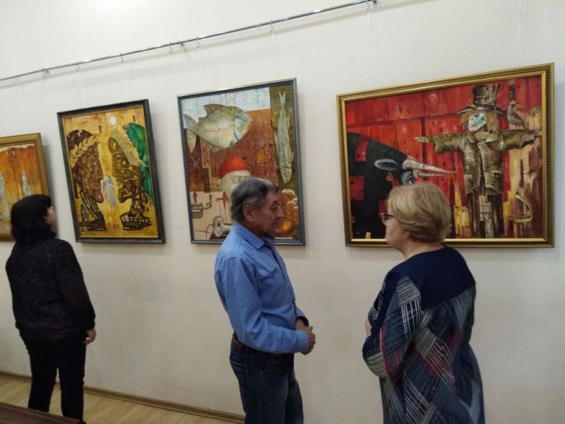 Зарайской центральной библиотеке открылась выставка картин