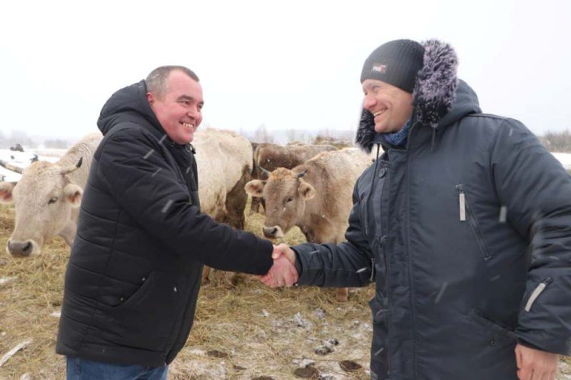 Заместитель председателя Правительства Московской области Георгий Филимонов посетил региональные фермерские хозяйства и производства