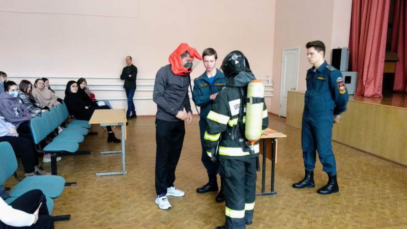 Открытые уроки по обучению правилам пожарной безопасности и отработке навыков использования первичных средств пожаротушения