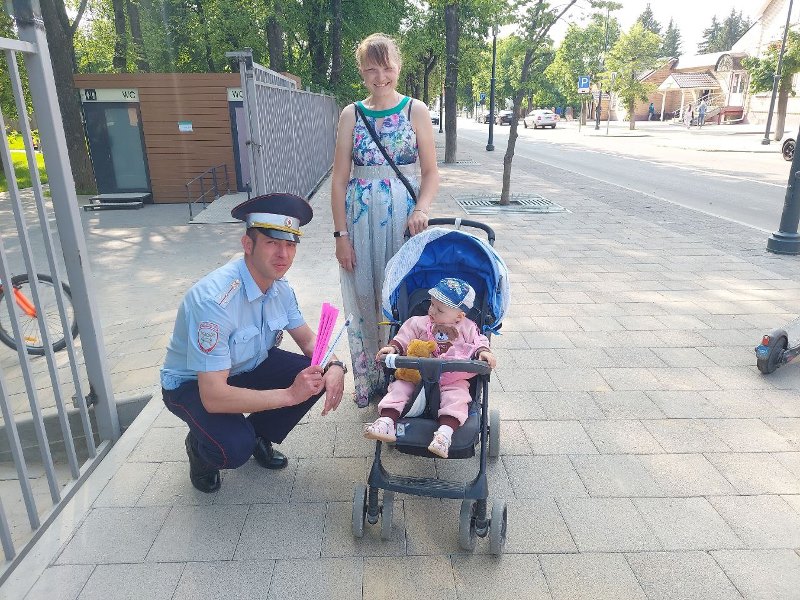 Автоинспекторы Зарайска напомнили детям о правилах безопасного поведения на дорогах